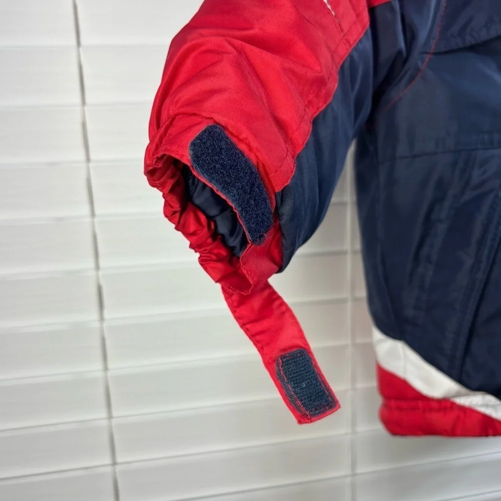 OshKosh Bgosh Coat 24 Months Hooded Zip Closure Pockets Adjustable Cuffs Outdoor